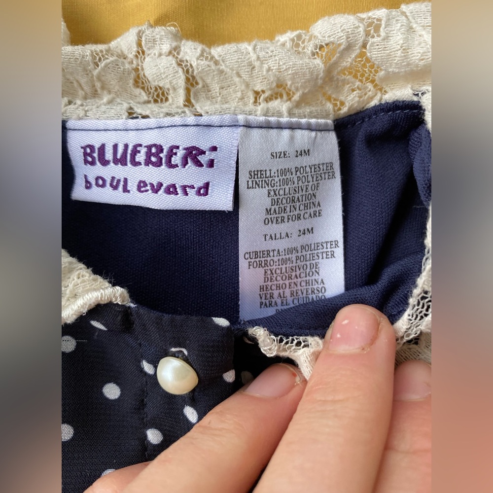 24 month Vintage blue and white polka dot dress, lace collar.  VGUC. - Picture 3 of 4